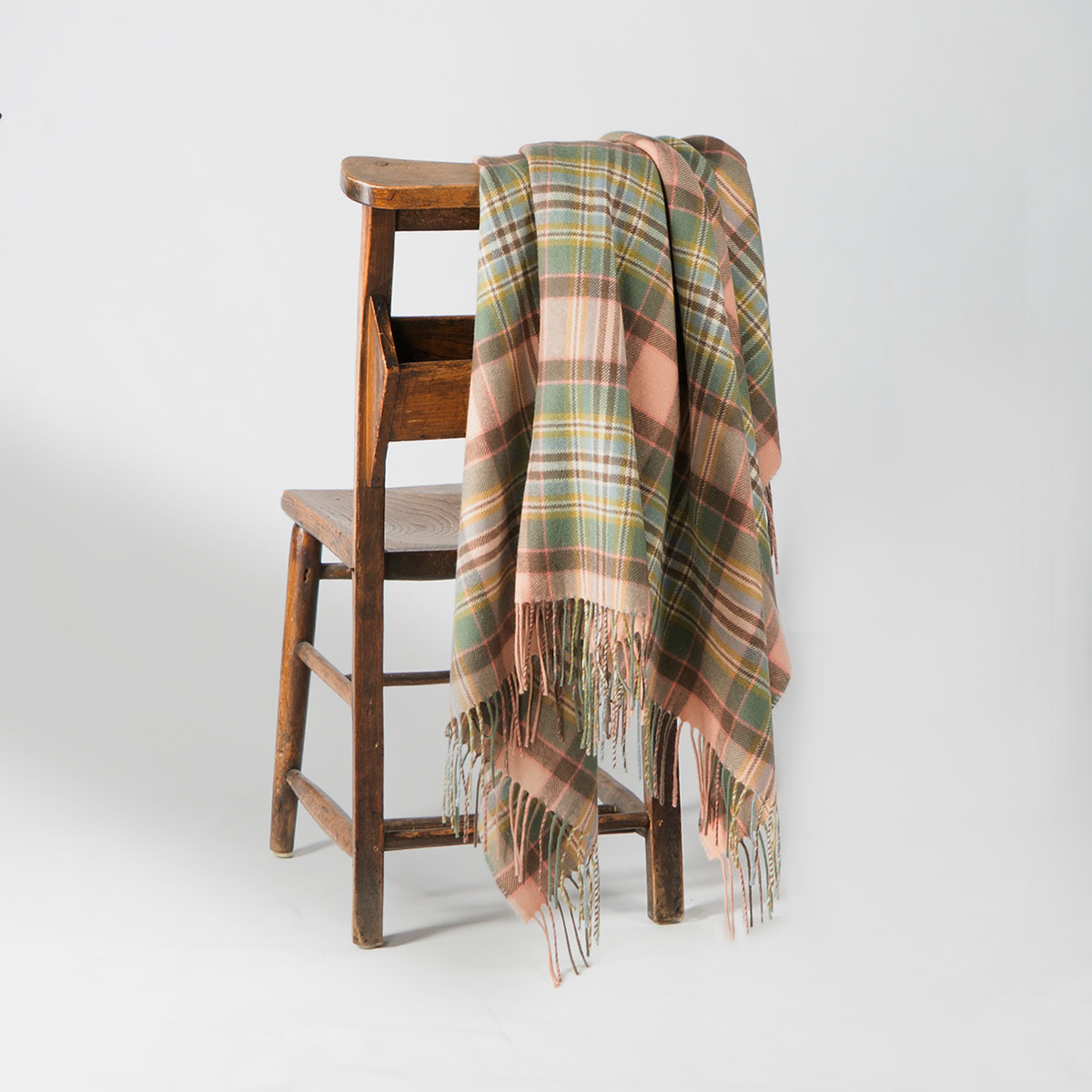 Borders Dundee Rose Tartan Lambswool Blanket Gallery Image 1