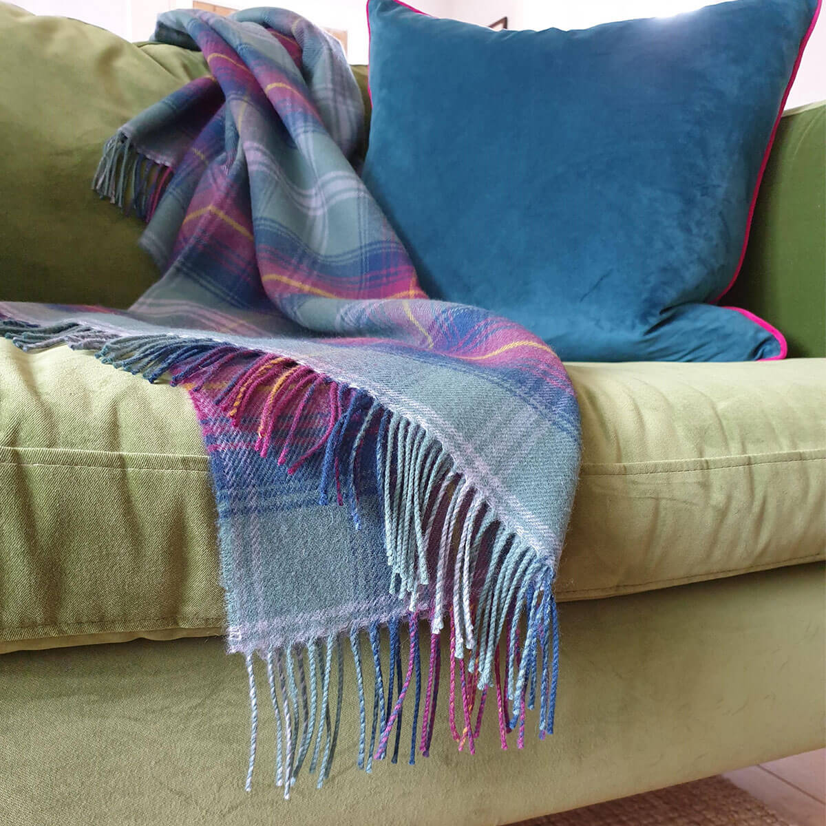Borders Hame Tartan Lambswool Blanket Gallery Image 1