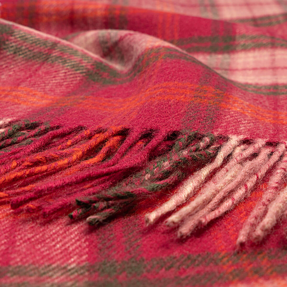 Bowhill Lochcarron Hunting Rose Tartan Lambswool Scarf Gallery Image 1