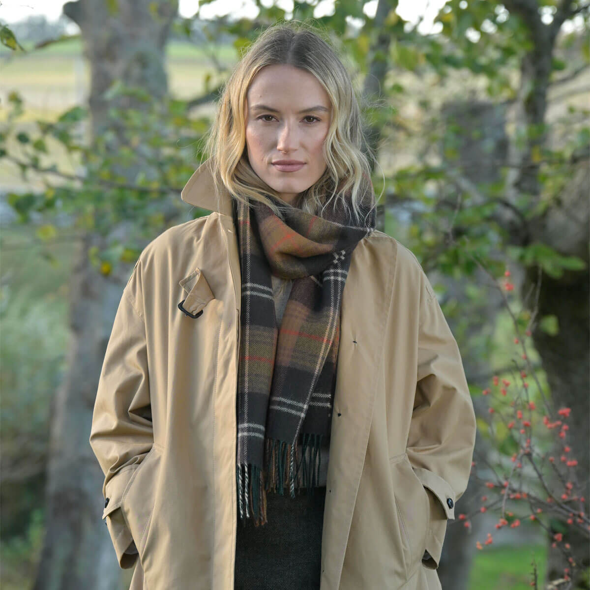 Darwin Chisholm Hunting Brown Oversized Lambswool Scarf Gallery Image 3