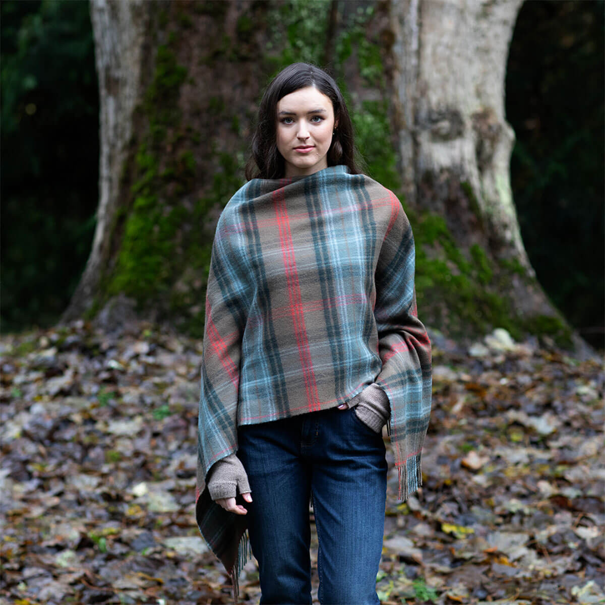 Georgia Lochcarron Hunting Weathered Tartan Lambswool Poncho Gallery Image 1