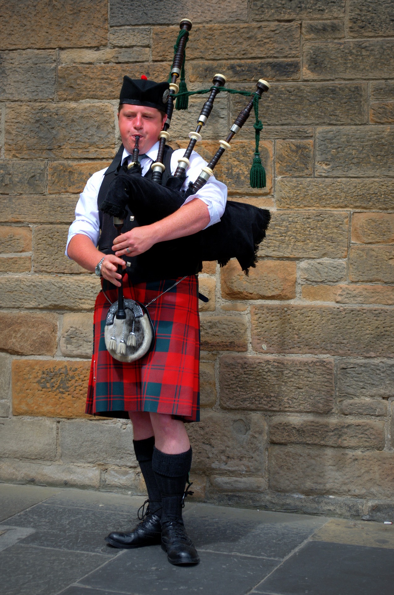 Bagpipes kilt Scotland Jock Human